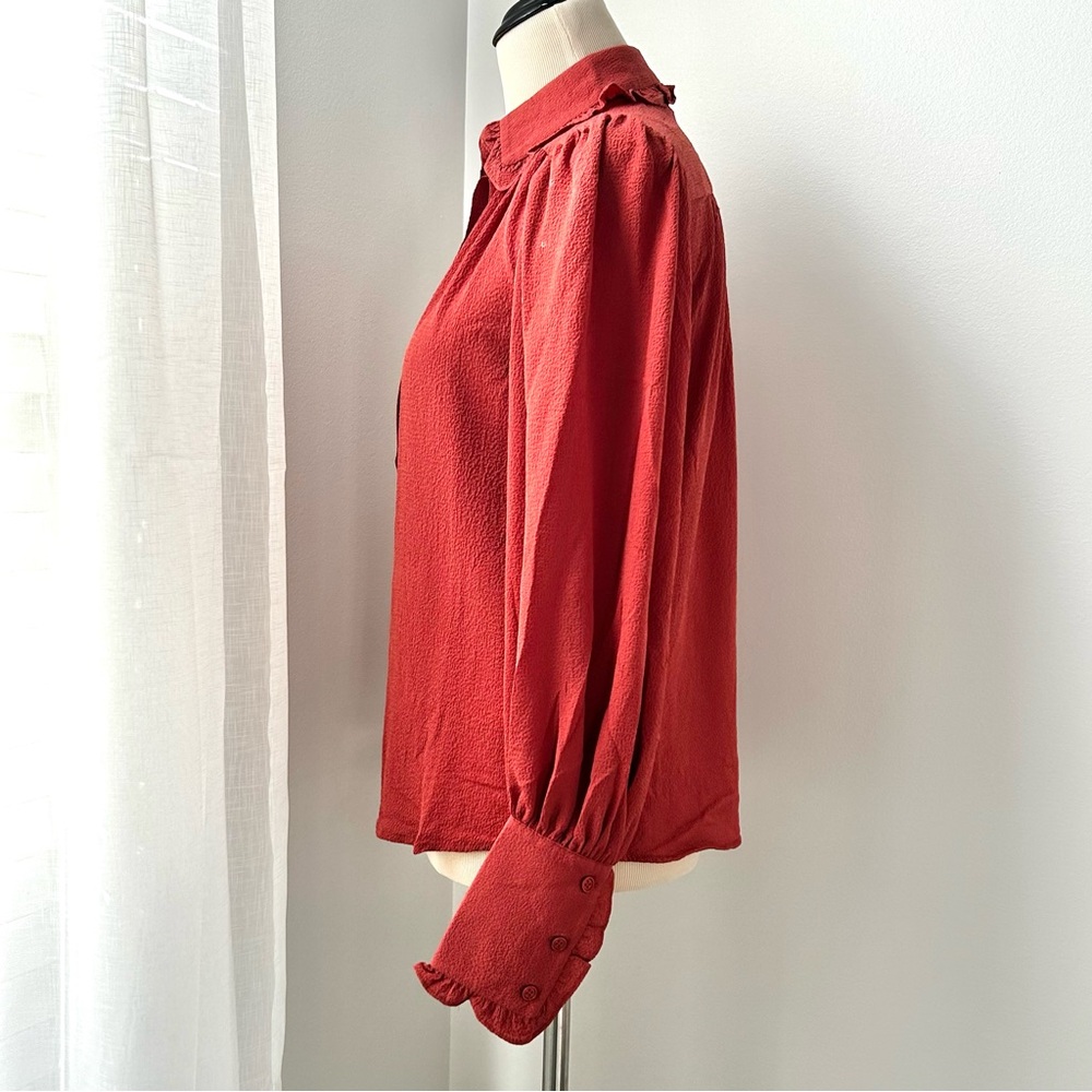 🌸NWT - Max Studio Ruffle Button Down Blouse. Rust. Size: XS - Picture 3 of 13